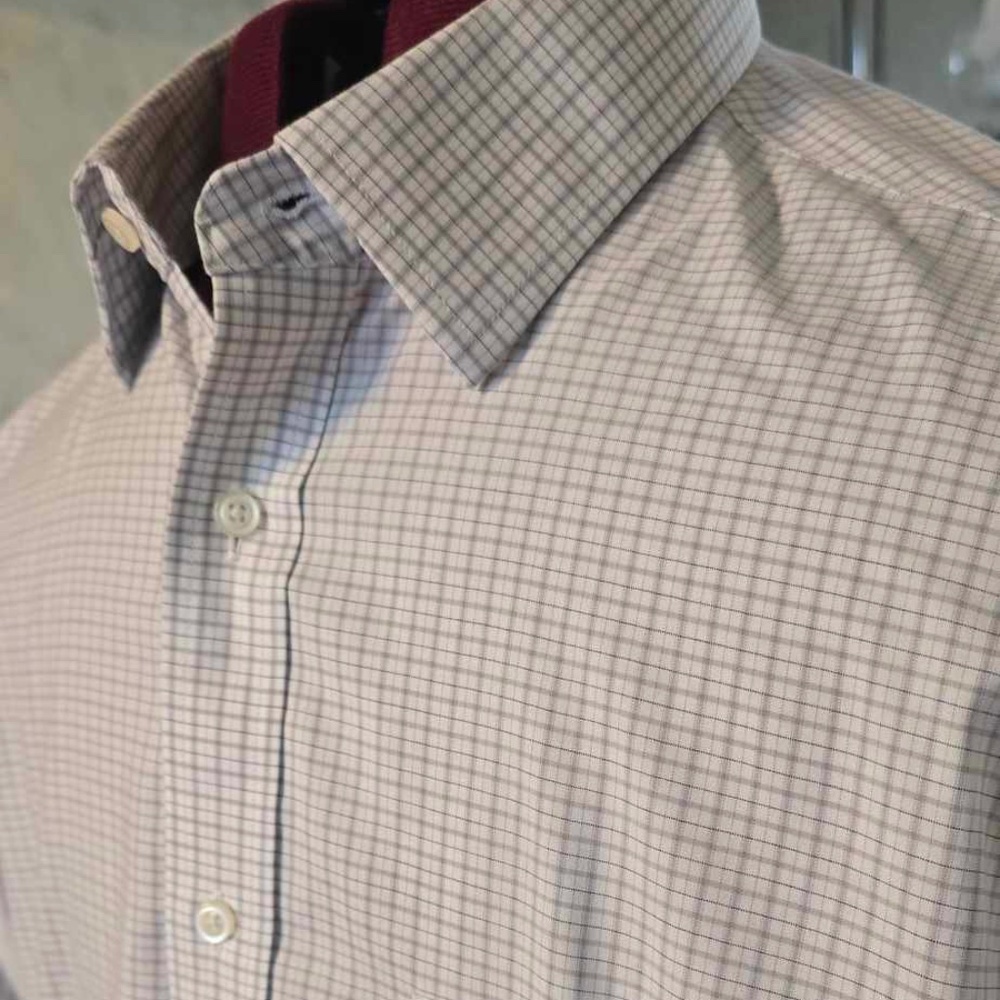 Jos A Bank Button Down Check Shirt in Gray/White